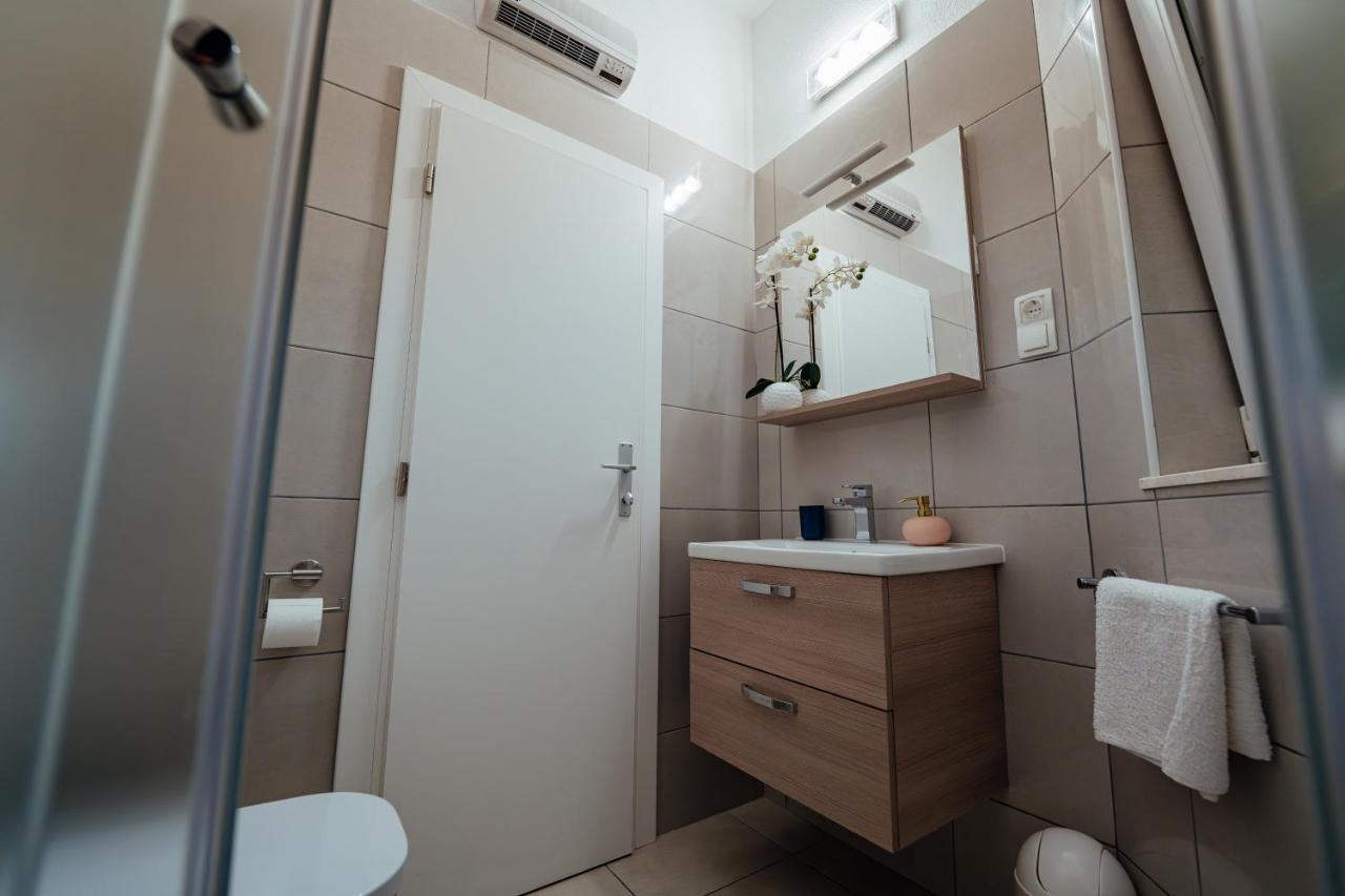 Guesthouse Villa Diana Makarska Bagian luar foto