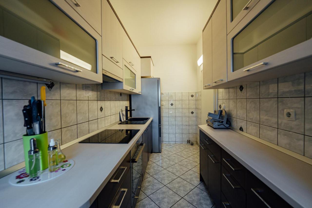 Guesthouse Villa Diana Makarska Bagian luar foto