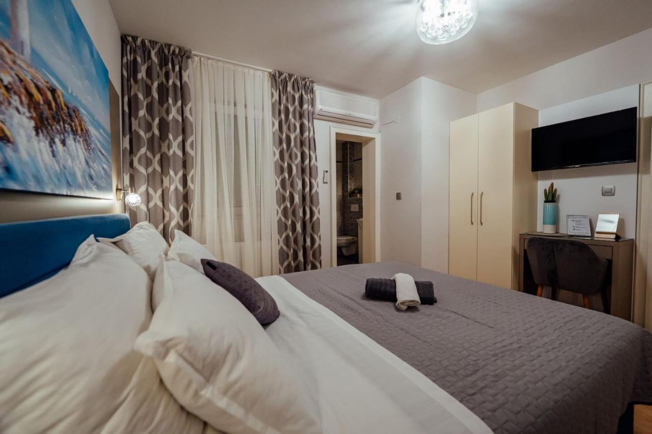 Guesthouse Villa Diana Makarska Bagian luar foto
