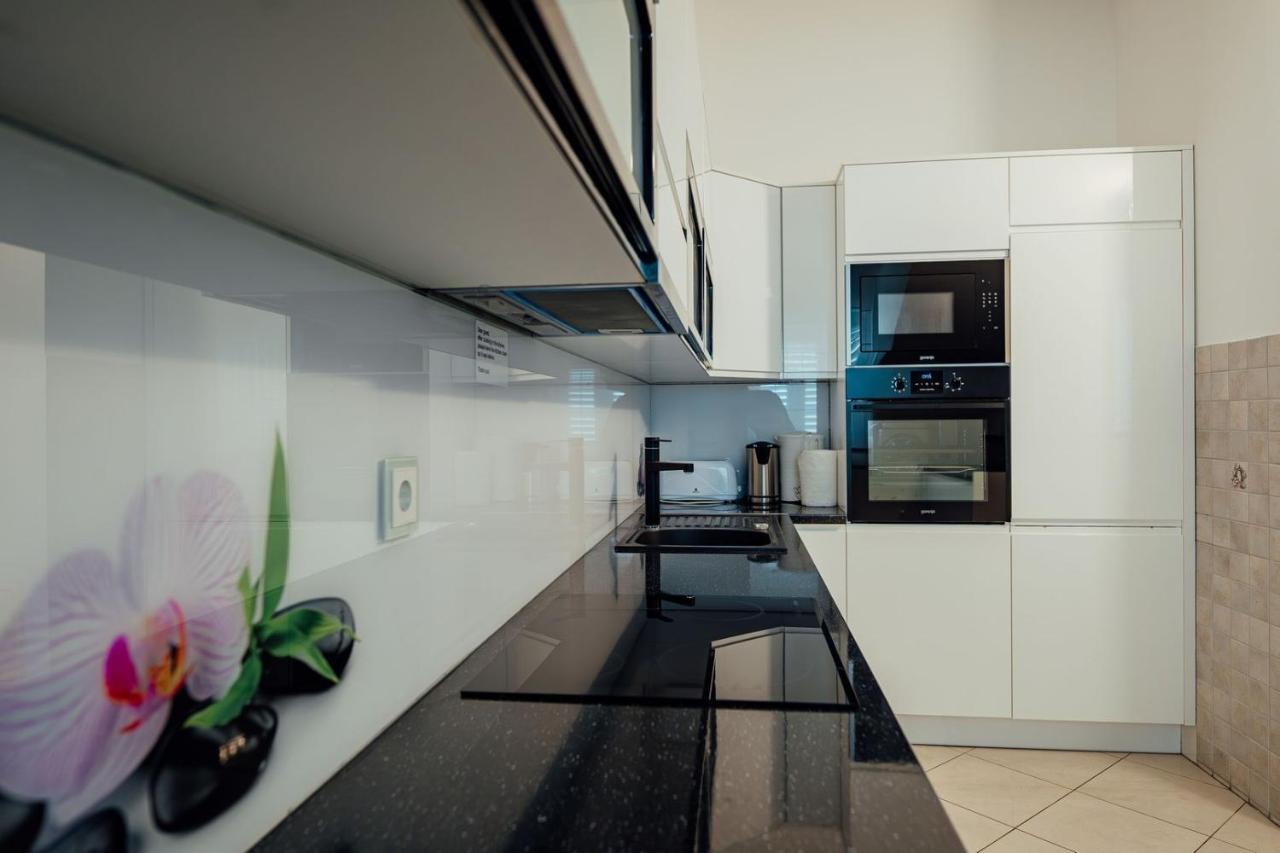 Guesthouse Villa Diana Makarska Bagian luar foto