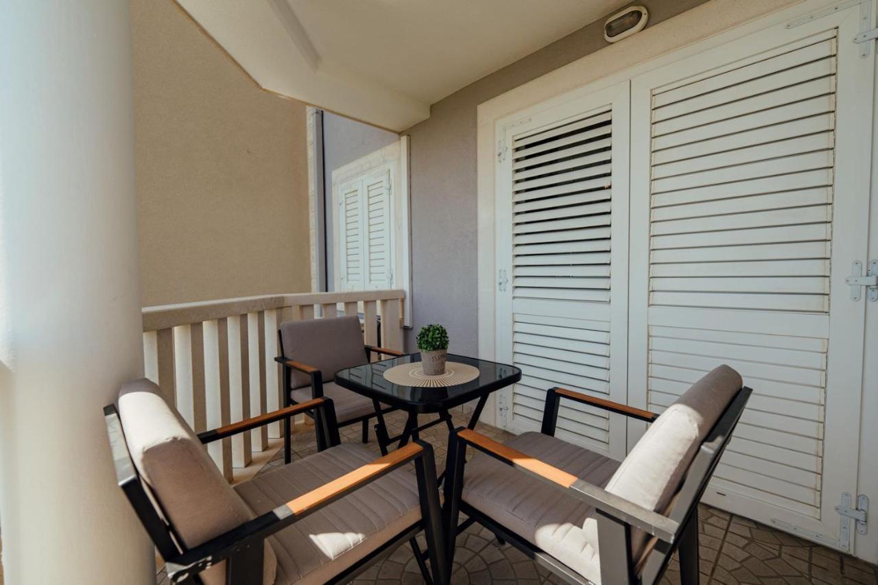 Guesthouse Villa Diana Makarska Bagian luar foto
