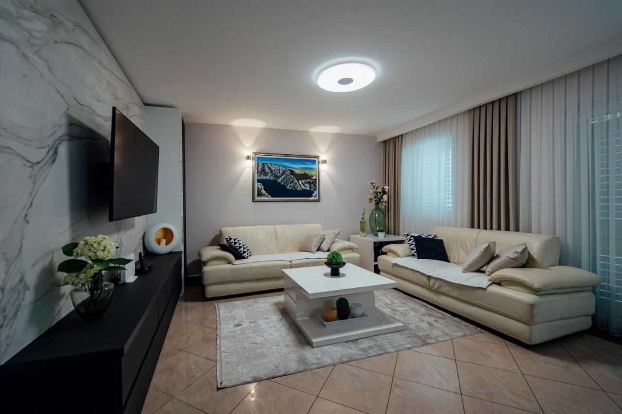 Guesthouse Villa Diana Makarska Bagian luar foto