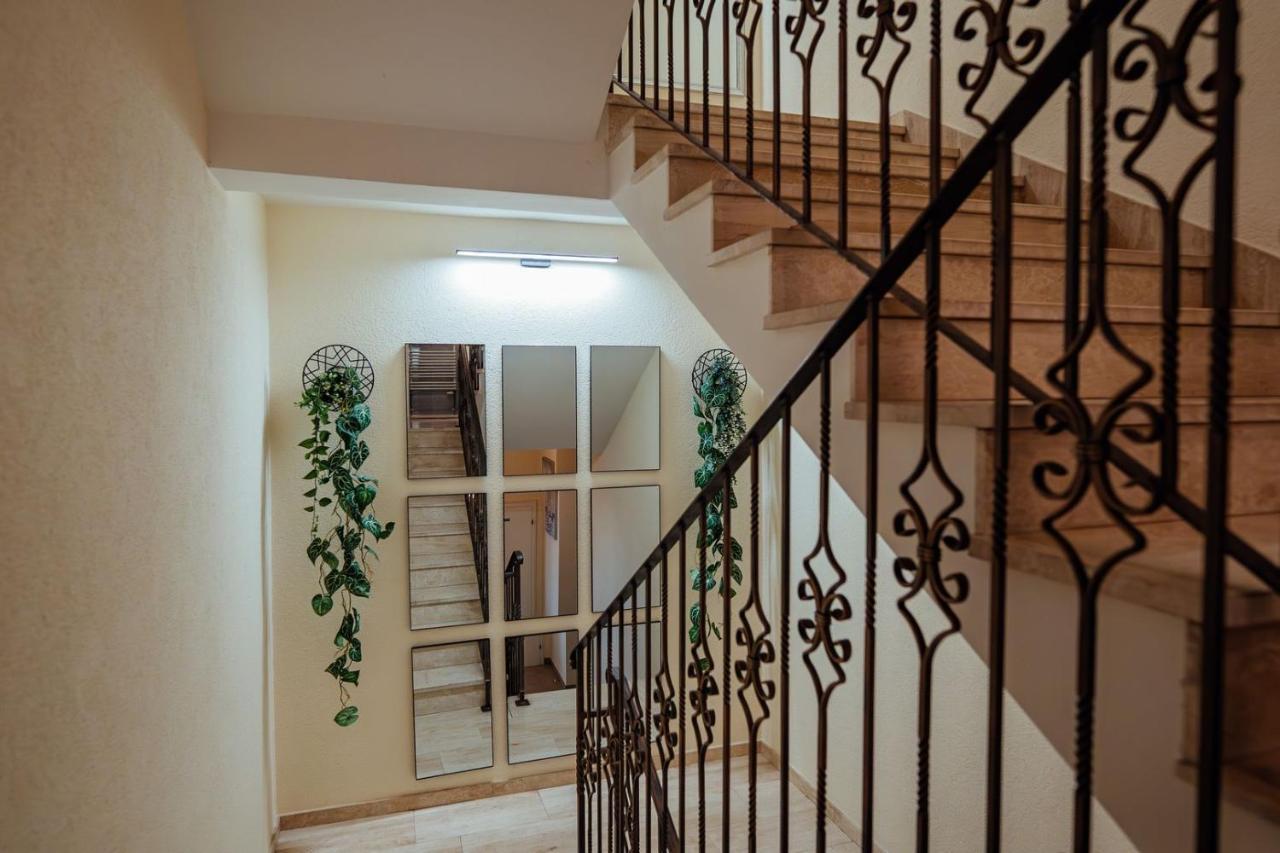 Guesthouse Villa Diana Makarska Bagian luar foto