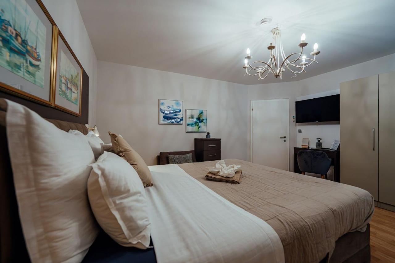 Guesthouse Villa Diana Makarska Bagian luar foto