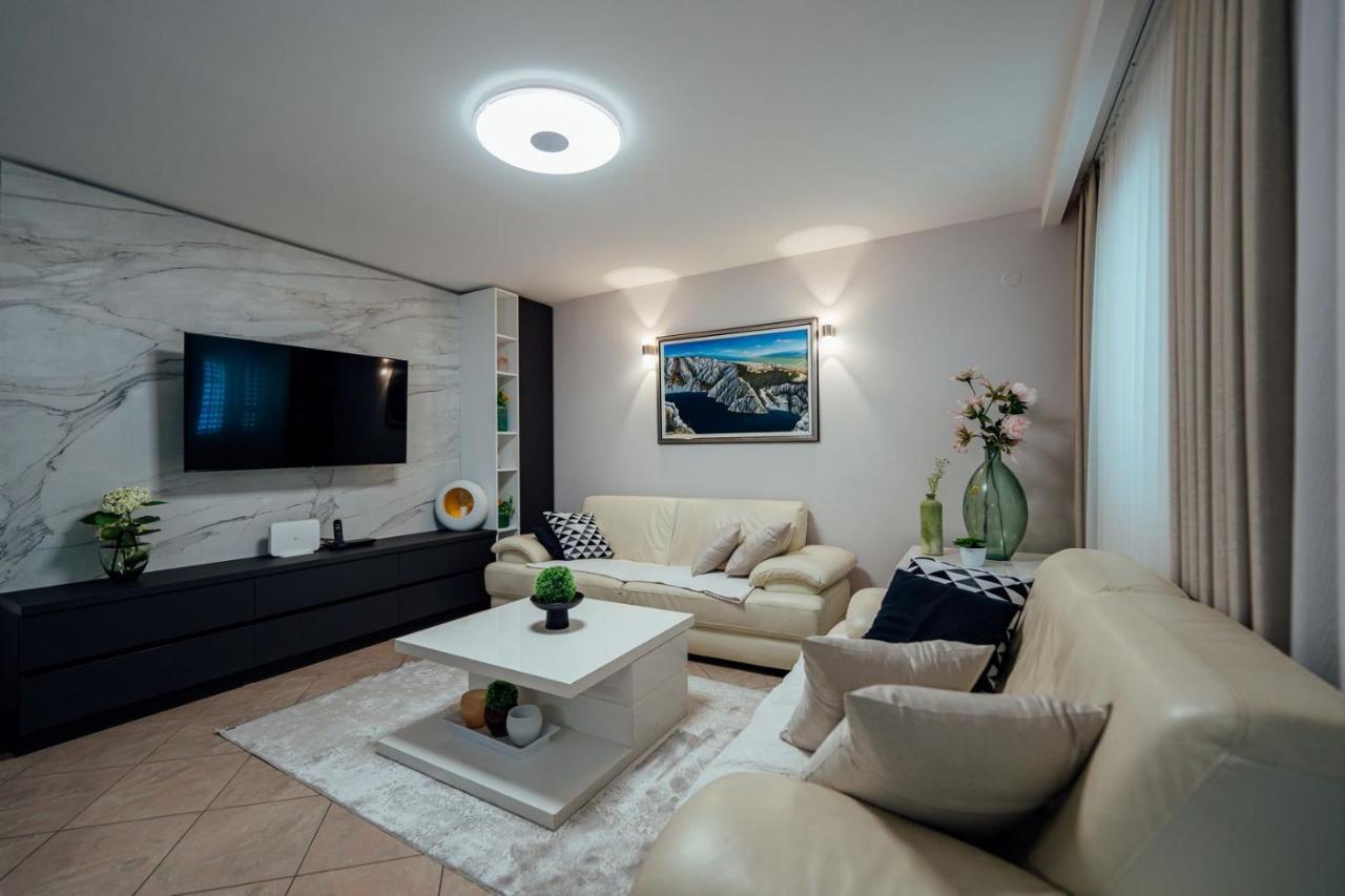 Guesthouse Villa Diana Makarska Bagian luar foto
